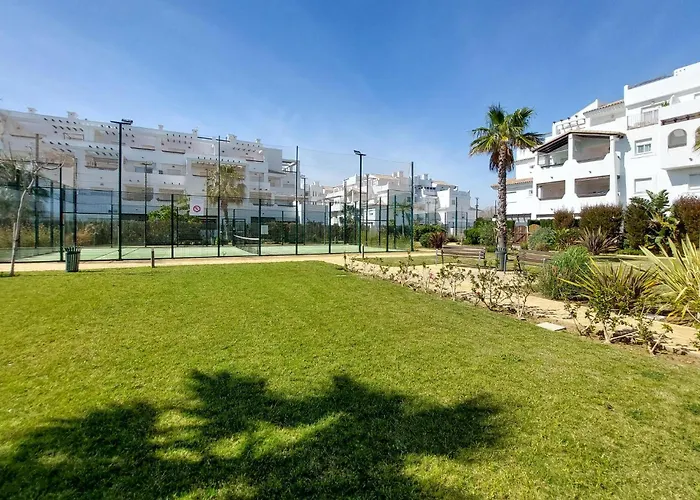 Gorgeous Apartment In Rota With Wifi